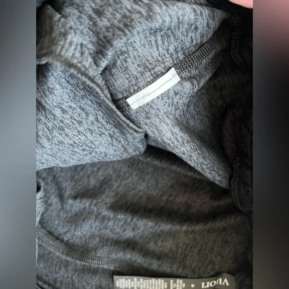 NWOT Vuori Womans Camo Performance Jogger with Dreamknit Fabric Size Medium